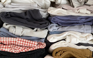 <div>製作札記</div><div>產品既然要做，就做到最好。</div><div><span>緊身褲</span></div><div>以父母之心，傾注對寶寶衣物的所有期待</div>