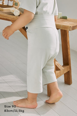 [2.4上市] 超輕護肚緊身八分褲